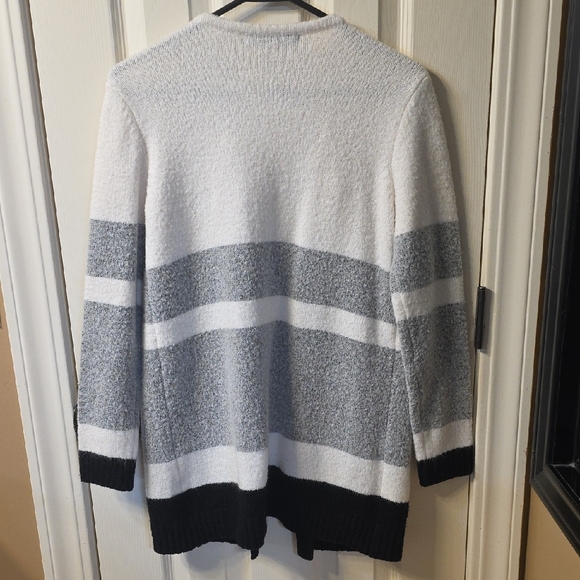Absolutely Famous Women's Cardigan - Black, Gray, and White - Picture 4 of 4